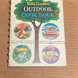 Betty Crocker Orange Illustrated Outdoor Cook Book